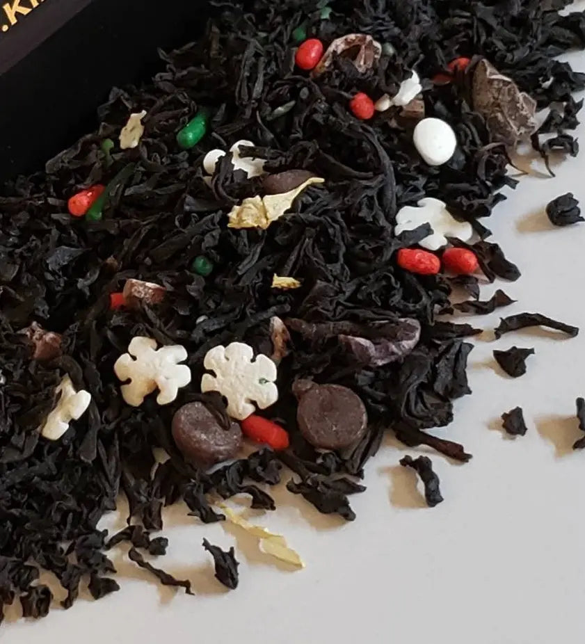Christmas Cookie tea made with Black tea, real Vanilla Beans, chocolate chips and Sugar Sprinkles! Kimberlys Kupboard