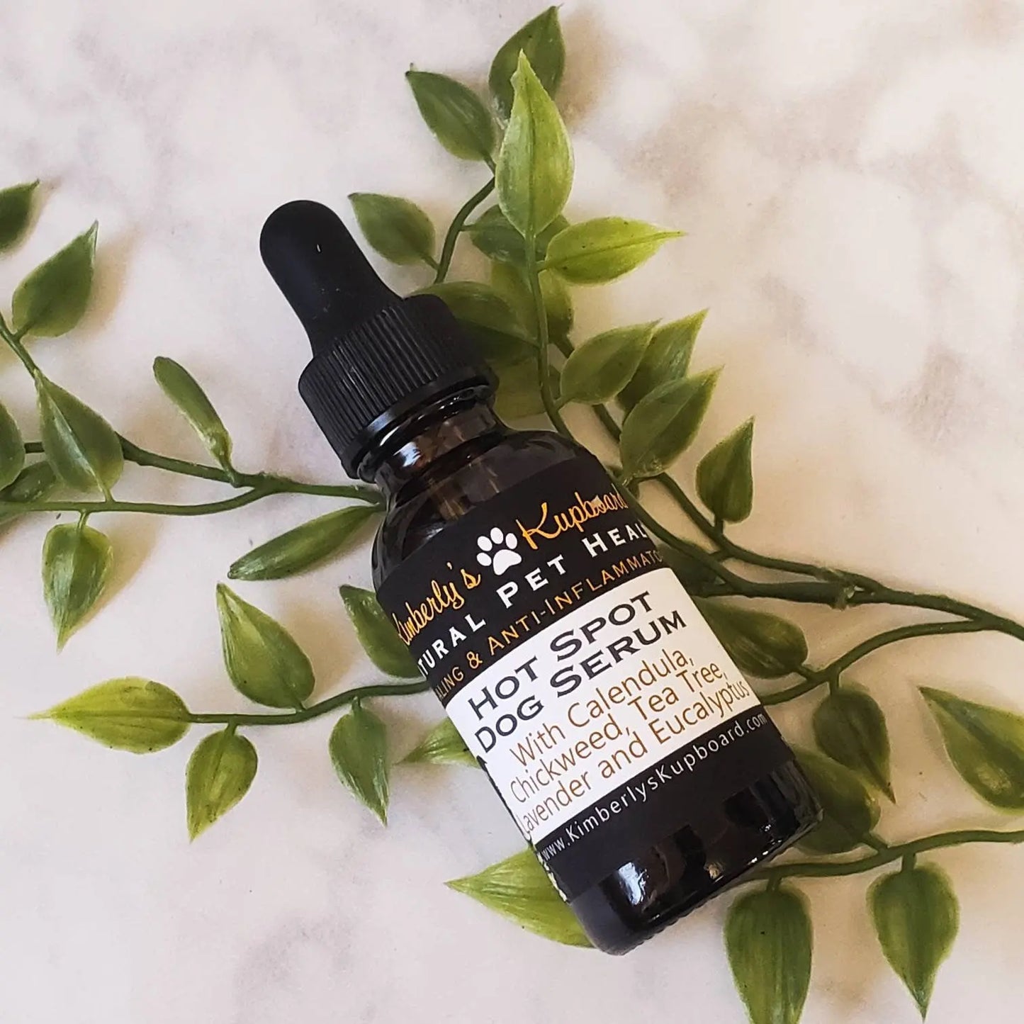 Hot Spot Dog treatment for irritated, itchy skin on dogs...Made with Chickweed, Eucalyptus and Lavender Kimberlys Kupboard